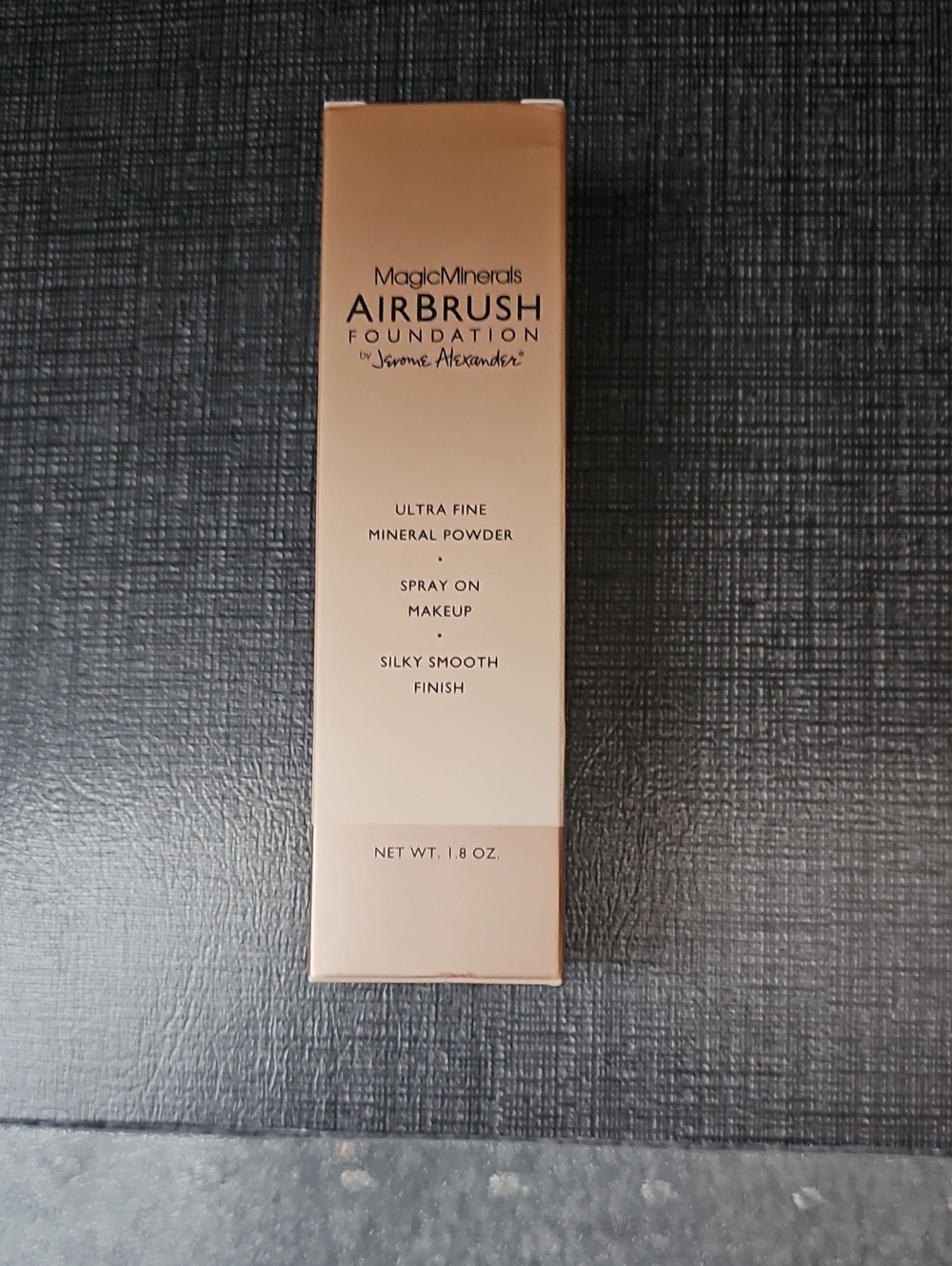 MAGIC MINERALS Airbrush Foundation Spray-On Mineral Powder - BRIGHT LIGHT B102